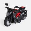 Piros játék motorkerékpár lámpával