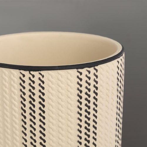 Bézs Kerámia Kaspó Fekete Csíkkal és Fa Lábakkal Ø17x17cm - 2.8L