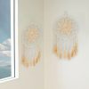 Dekoratív Krém Színű Álomfogó – Virágos Díszítéssel és Fagyöngyökkel Ø30x70cm